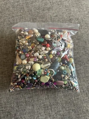 Joblot of Multicoloured Beads Jewellery Making Craft Supplies Mixed Sizes - Image 1 of 4