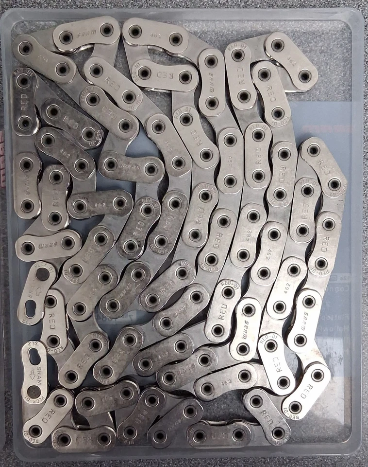 Cadena plana SRAM ROJA - 12 velocidades, 114 eslabones, tapa plana, PowerLock, plateada, D1 Foto 1 de 1