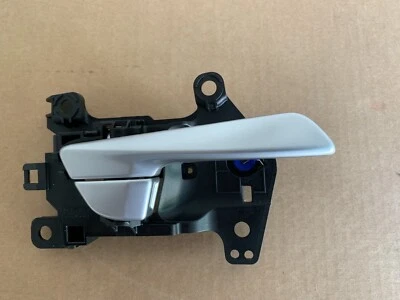 Manija de puerta interior derecha Hyundai Tucson 2019-2021 Foto 1 de 4