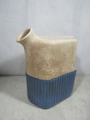 Antigua jarra Cambridge Potteries Universal de los años 30 y 40 azul  Foto 1 de 4