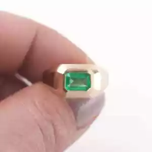 1.00 Ct Emerald Cut Natural Emerald Men's Signet Engagement Ring 14K Yellow Gold - Picture 1 of 14