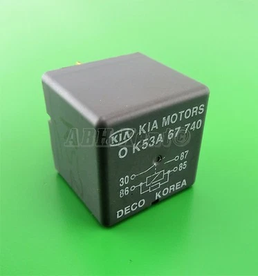 52-Kia (1995-2010) Multi-Use Grey 4-Pin Relay 0K53A67740 Deco / Kia Motors - Image 1 of 4