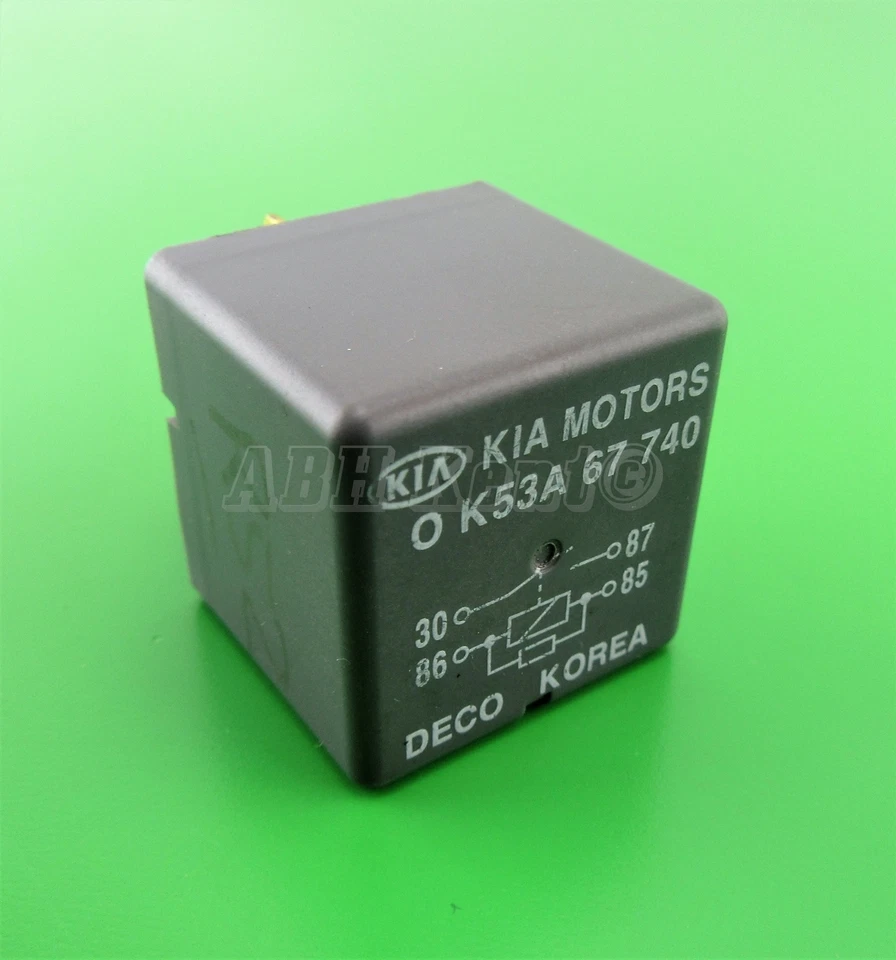 52-Kia (1995-2010) Multi-Use Grey 4-Pin Relay 0K53A67740 Deco / Kia Motors - Image 1 of 4