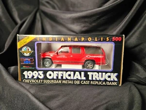 Brookfield Collectors 1993 Indianapolis 500 Chevy Suburban 1:25 Scale Inv. #3571 - Picture 1 of 4