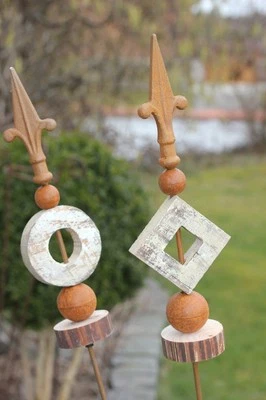 Gartenstab aus Metall und Holz♥2 Modelle erhältl.♥Gartenstecker mit Holzornament - Bild 1 von 3