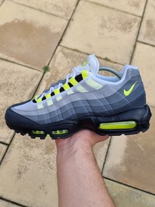 Nike Air Max 95 Neon for Sale 