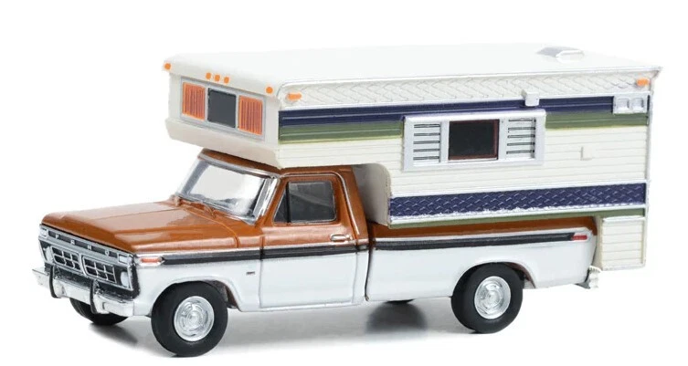 GREENLIGHT - FORD F-250 Camper Special 1976 in blister - 1/64 - GREEN30406 - Immagine 1 di 1