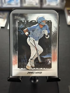 Serie de actualización Topps 2025 James Wood (RC) Night Terrors #NT-25 Nationals - Imagen 1 de 2