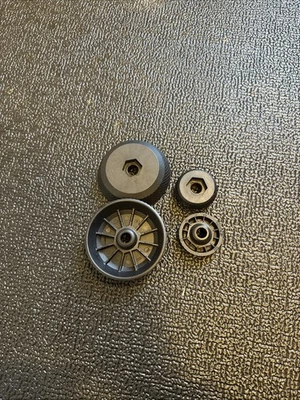 Wahoo KICKR Axis Feet Cups (Large And Small) - Image 1 of 2