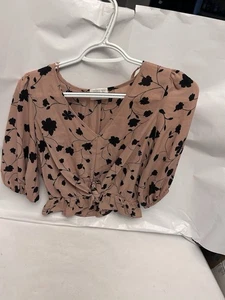Sienna Sky half sleeve vneck pink + black flowers belly shirt blouse - Picture 1 of 3