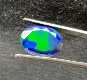 Opale Welo etiope nero fumè sfaccettato 3,2 carati 13,5x10,5x7,5 mm - Foto 1 di 4