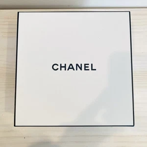 Chanel Gift Box Promotional Perfume Packaging White Black Decor Decoration - Picture 1 of 6
