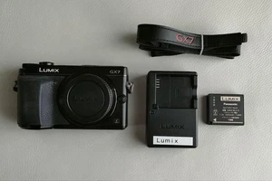 English OK Panasonic Lumix DMC-GX7 Digital Camera w/Battery & Charger & Strap - Picture 1 of 20