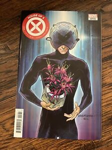 House of X #1 Variant Cover by Sarah Pichelli Near MINT Condition