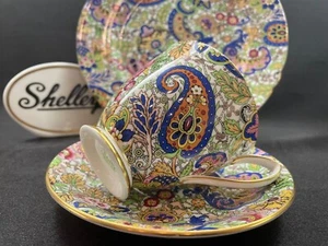 SHELLEY BLUE PAISLEY CHINTZ CARLISLE FORM TASSE, UNTERTASSE & TELLER - GOLDRAND - Bild 1 von 8