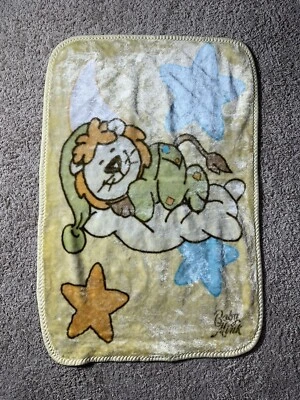 Baby Mink Lion Blanket Yellow Plush Green PJs Blue Orange Stars Vintage RARE VTG - Imagem 1 de 4