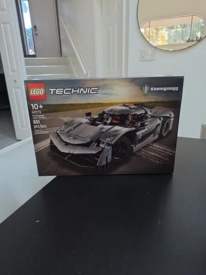 LEGO TECHNIC: Koenigsegg Jesko Absolut Gray Hypercar (42173) - Image 1 of 3