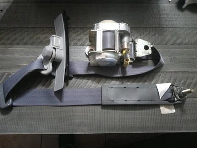 Honda Element triple etapa para reparación de cinturón de seguridad OEM Foto 1 de 4