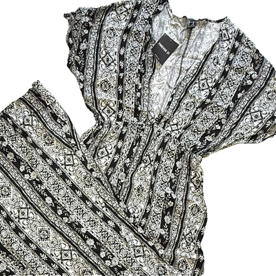 Maxi Vestido Forever 21 Nuevo con Etiquetas Boho Mediano Negro Crema Floral Cachemira Cuello en V Para Mujer Foto 1 de 4