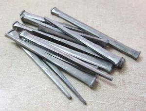New Tremont 2-1/2" Square-Cut Fine Finish Nails, 1 Lb Box, 126 Nails, 8d (CE8) - Picture 1 of 3
