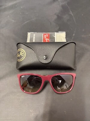 Gafas de sol Ray-Ban RB4344 6534/32 monturas doradas borgoña con lentes degradadas grises Foto 1 de 4