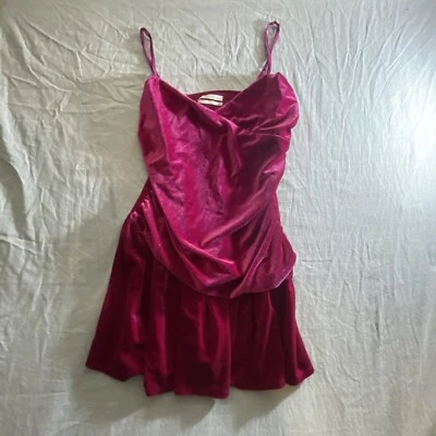 Urban Outfitter Suede Large Dress Maroon Foto 1 de 4