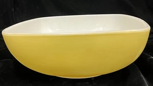 Vtg Square Yellow Pyrex Bowl/Casserole 2 1/2 Qt. USA Ovenware 525B-025, DD-5 - Picture 1 of 4