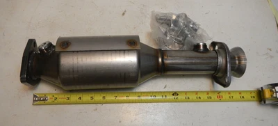 Honda CR-V CRV 1997 1998 1999 2000 2001  2.0L Catalytic Converter NEW - Image 1 of 3