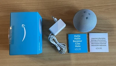 Echo Dot (4. Generation) Smarter Lautsprecher mit Uhr und Alexa in Blaugrau - Bild 1 von 4