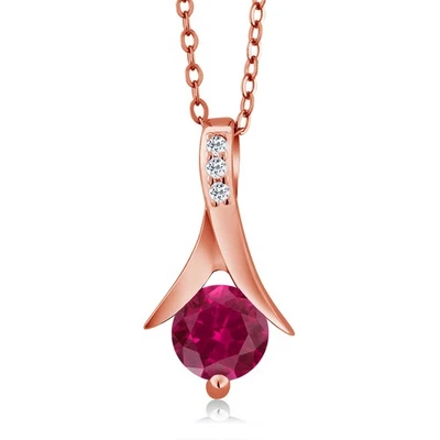 Colgante de plata enchapado en oro rosa de 18 quilates con cadena con topacio blanco rubí creado de 1,06 quilates Foto 1 de 3