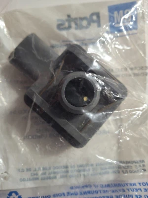 Engine Coolant Level Sensor fits 1991-2002 Pontiac Grand Prix Firebird Montana - Image 1 of 4