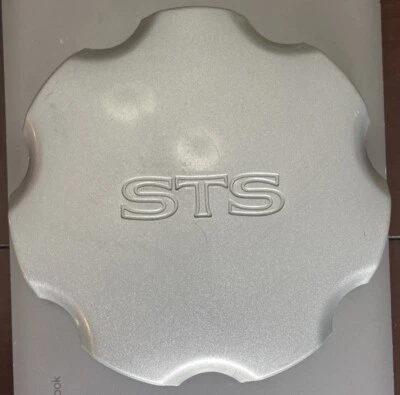 Cadillac Seville STS 9592206 1996-2002 OEM tapacubos tapacubos plateado usado Foto 1 de 4