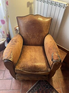 CLUB CHAIR ART DECO' IN PELLE MARRONE - Foto 1 di 9