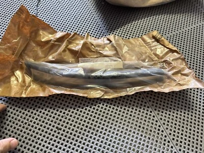 Chrysler TC por Maserati guardabarros moldura acero inoxidable NOS Mopar 2.2 1989-1991 exterior  Foto 1 de 3