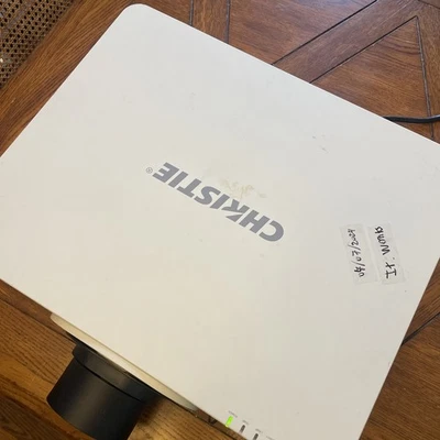 Christie LWU501i 3LCD WUXGA Projector 5000 Lumens Tested - Image 1 of 4