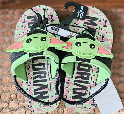 Chinelos/sandálias Star Wars The Mandalorian para meninos, tamanho infantil 9/10 novos - Imagem 1 de 4