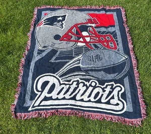 NFL New England Patriots Tapestry Throw Blanket – 55" x 87" – Y2K Rare - Picture 1 of 11