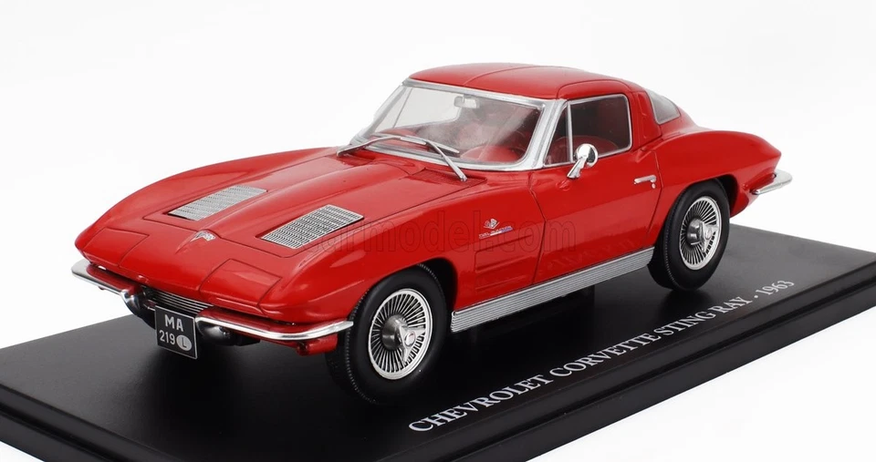 1/24 EDICOLA - CHEVROLET - CORVETTE STINGRAY COUPE 1963 - CON VETRINA MX5ALA0038 - Immagine 1 di 1