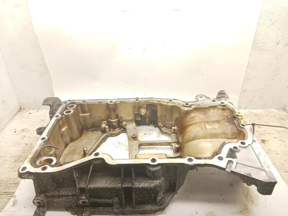 '14-'20 NISSAN ROGUE upper Oil Pan 2.5L Korea built OEM 6 Month Warranty! - Image 1 of 4