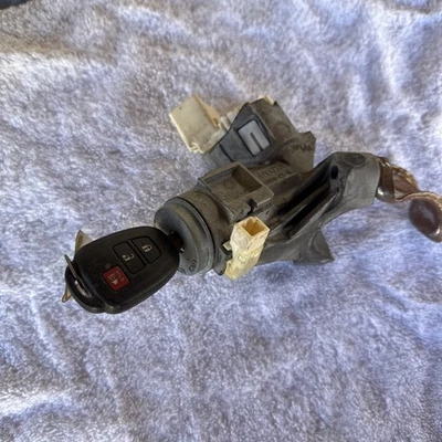 2008-2014 SCION xD STEERING IGNITION SWITCH LOCK W/ KEY CYLINDER OEM 45020-22-18 - Image 1 of 3