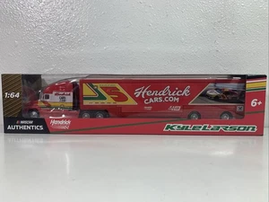 Kyle Larson Darlington Throwback Hauler 2024 NASCAR Authentics 1:64 Labonte - Picture 1 of 9
