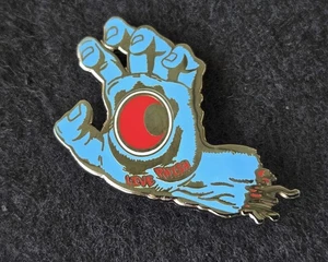 Santa Cruz Skateboards Screaming Hand -Enamel Live Phish Pin - Picture 1 of 2