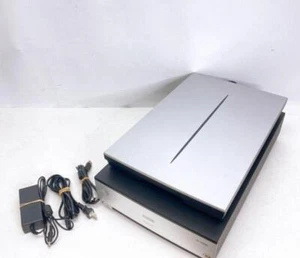 EPSON Scanner Colorio GT-X900 Film Scanner High Performance flatbed Used Working - Photo 1/7
