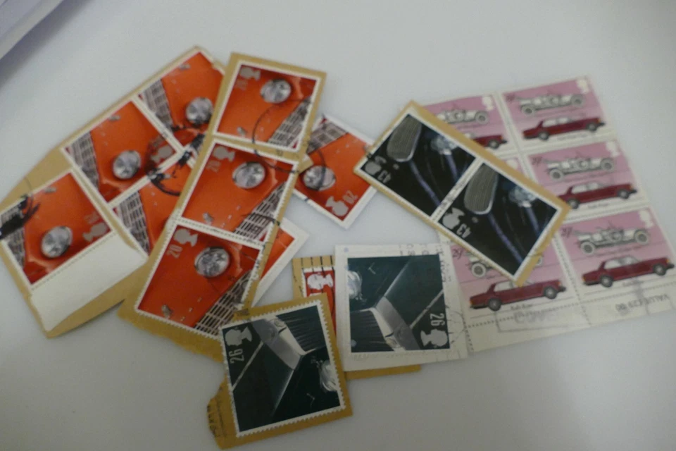 18 cars British UK GB commemorative postage stamps postal mail - Image 1 of 1