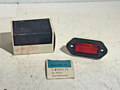 Lámpara marcadora lateral de repuesto Buick LeSabre Wildcat #916772 NOS 69-70 Foto 1 de 4