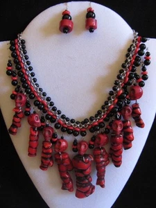 Artisan Red Rattlesnake Coral Skeletons & Black Onyx 19" Statement Necklace Bib - Picture 1 of 4