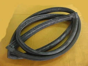 With for TOYOTA COROLLA KE25 FRONT WINDSHIELD WEATHERSTRIP RUBBER SEAL (si321) - Picture 1 of 7