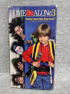 Home Alone 3 VHS 1997 Starring Alex D. Linz Rated PG - Picture 1 of 2
