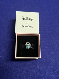 Disney Parks 2023 The Haunted Mansion Hatbox Ghost Pandora Charm NEW - Picture 1 of 7