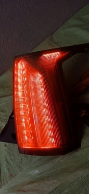 04-09 Cadillac XLR Tail Light Lamp Right Passenger Side P/N 20756026 OEM TESTED - Image 1 of 4